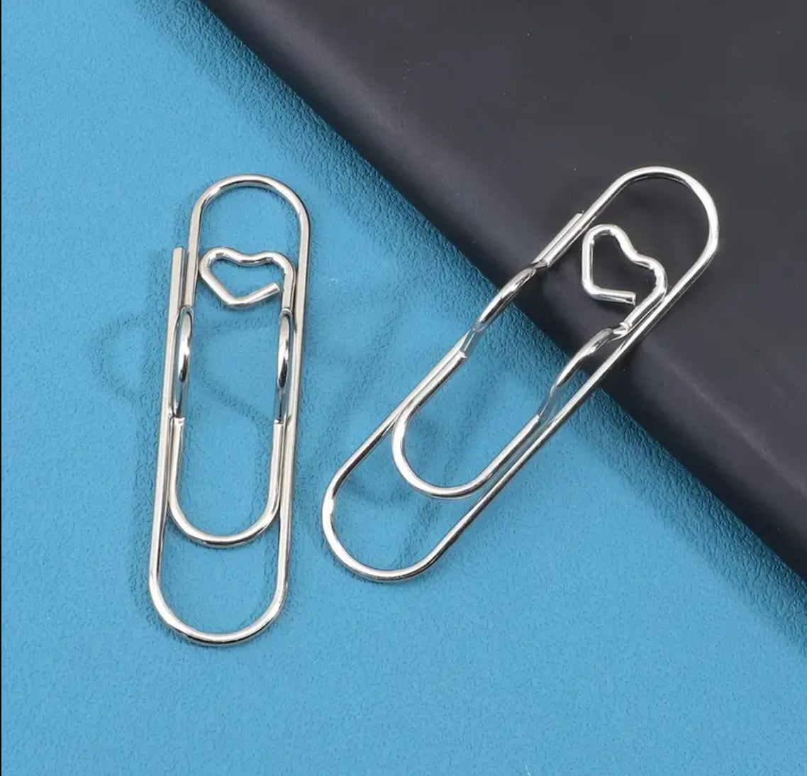 Silver Creative Heart Paperclip Pen Holder